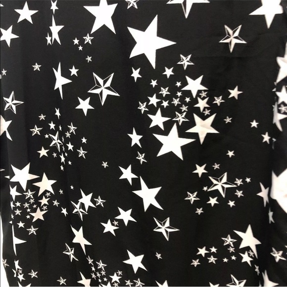 ⭐️ Sleeveless Star 🌌 ⭐️ Blouse with Bow - Picture 3 of 7